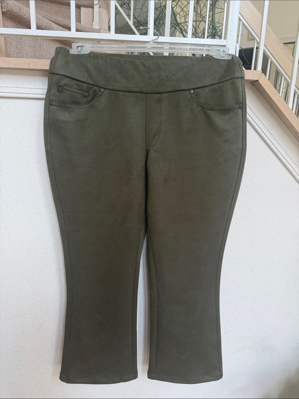 Belle by Kim Gravel Olive Cropped Ponte Pants